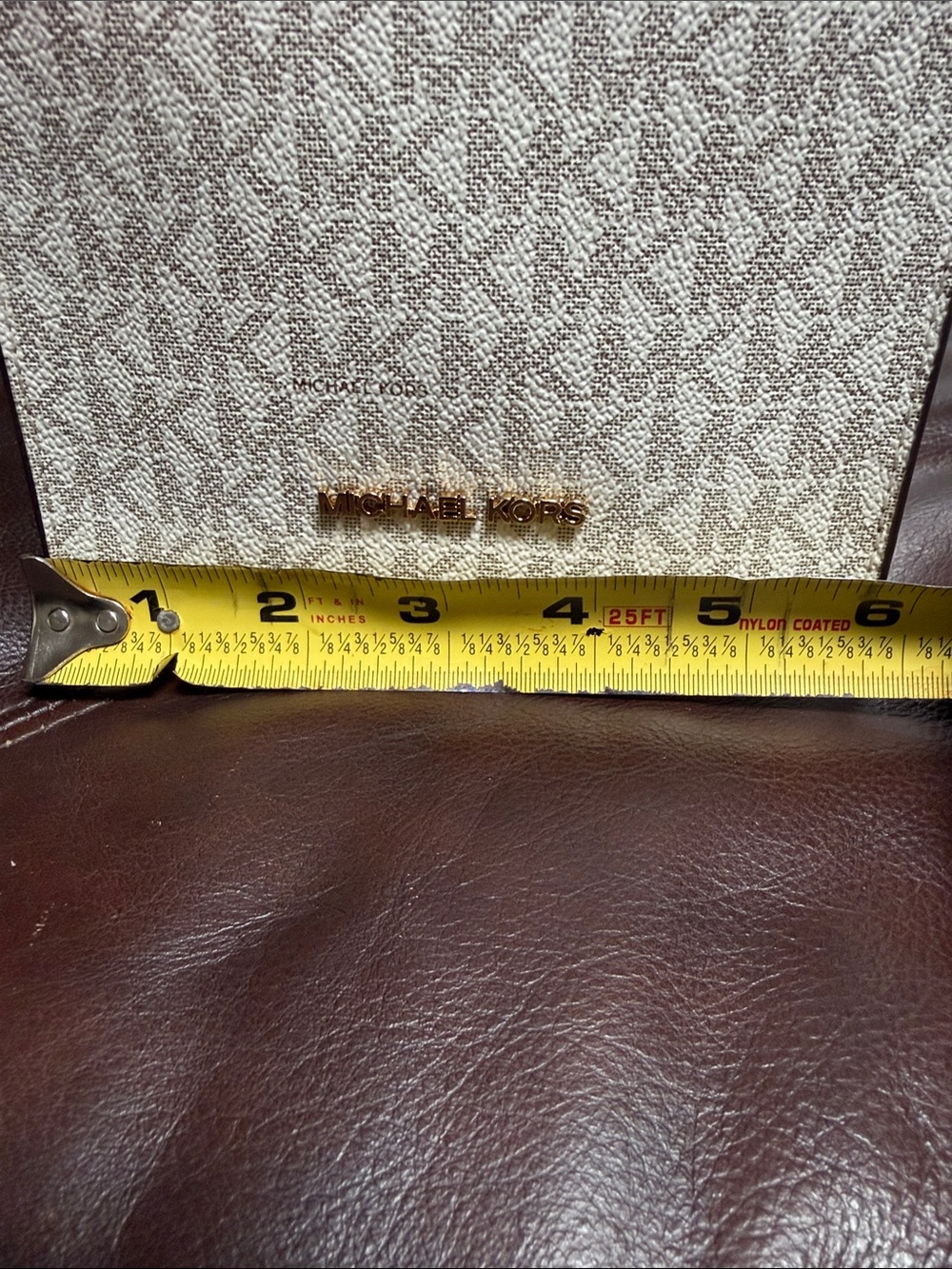 MICHAEL KORS Mercer Extra-Small Logo and Leather Crossbody Bag - Picture 9 of 11